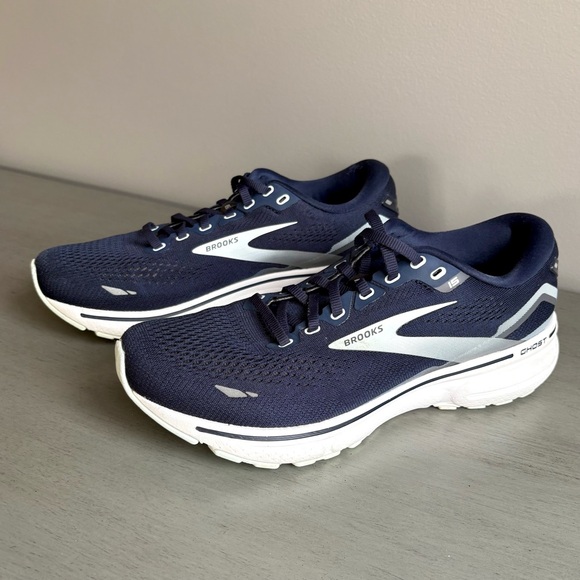 Brooks Ghost 15 Navy Blue Athletic Running Cushion Sneakers Women Size 9.5 - Picture 1 of 16